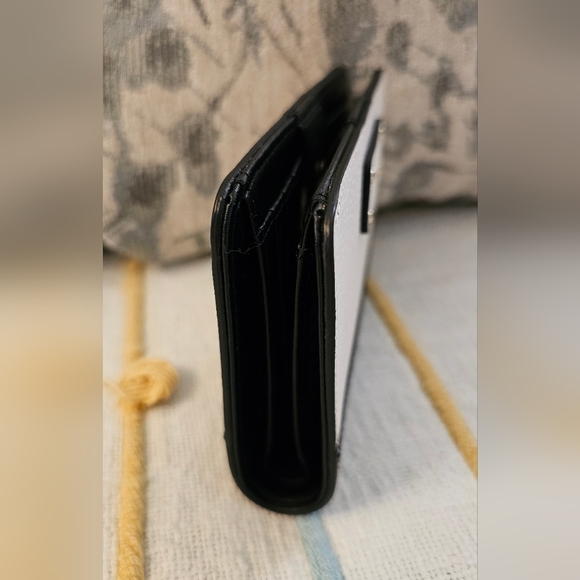 Kate Spade Black and White Wallet - Picture 8 of 12